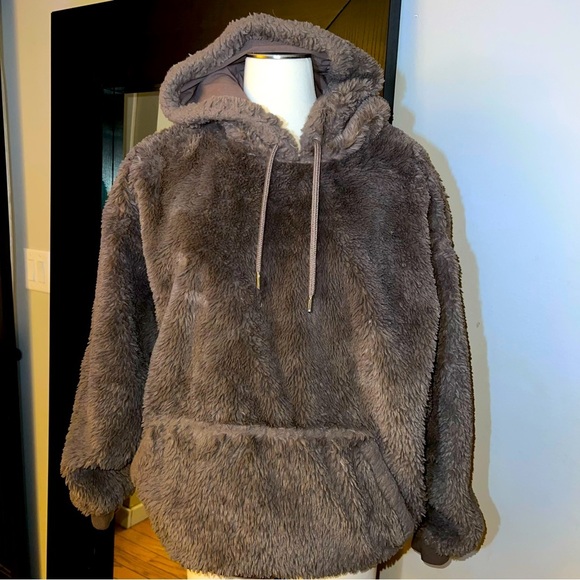 ASOS DESIGN Oversized Brown Sherpa/Faux Fur Hoodie - Large - Picture 3 of 13